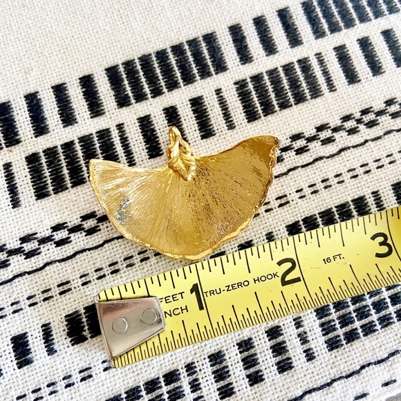 Gold Dipped Gingko Leaf Necklace Charm - Picture 4 of 4